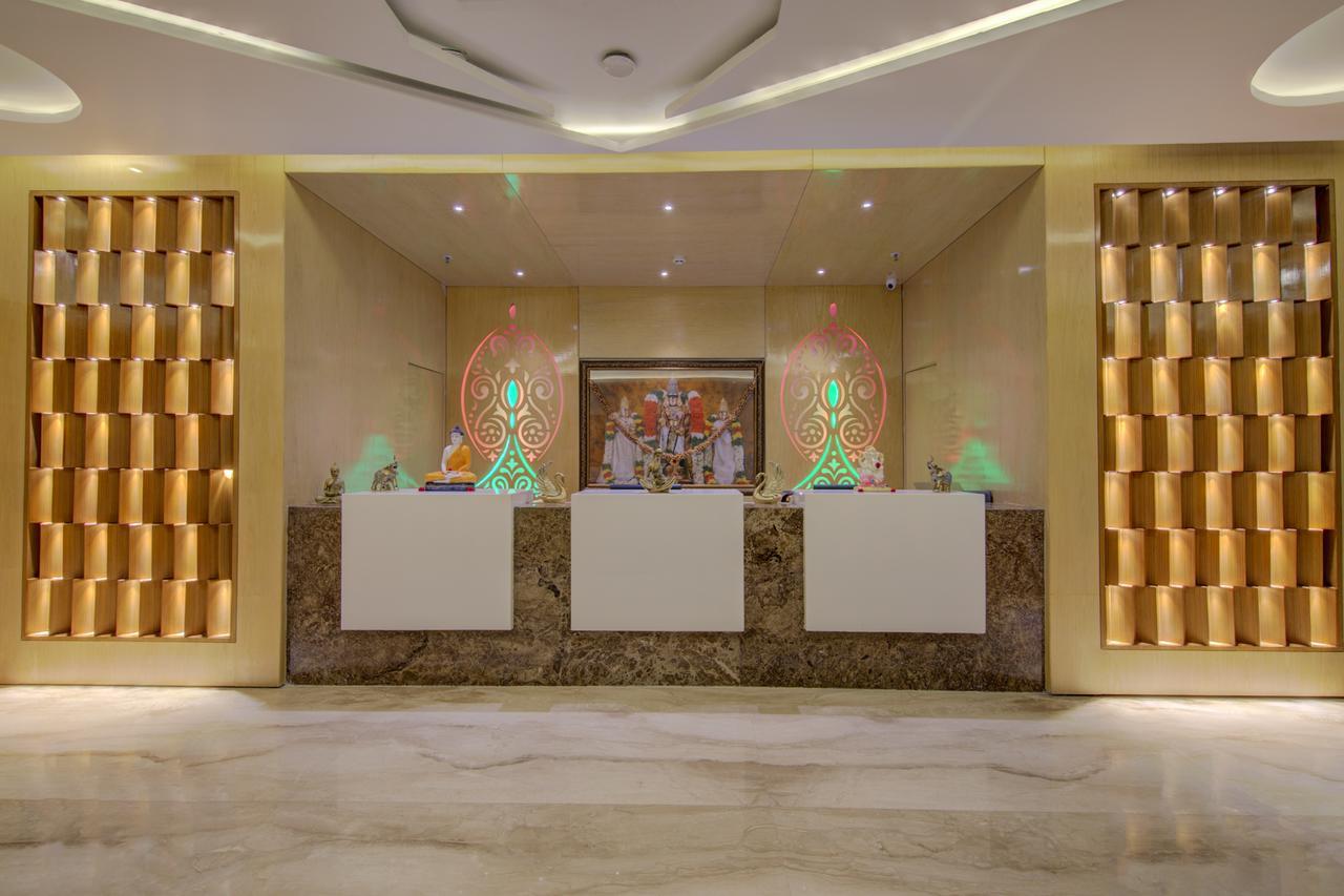 Capital O 16971 Hotel Lorven Visakhapatnam Exterior foto